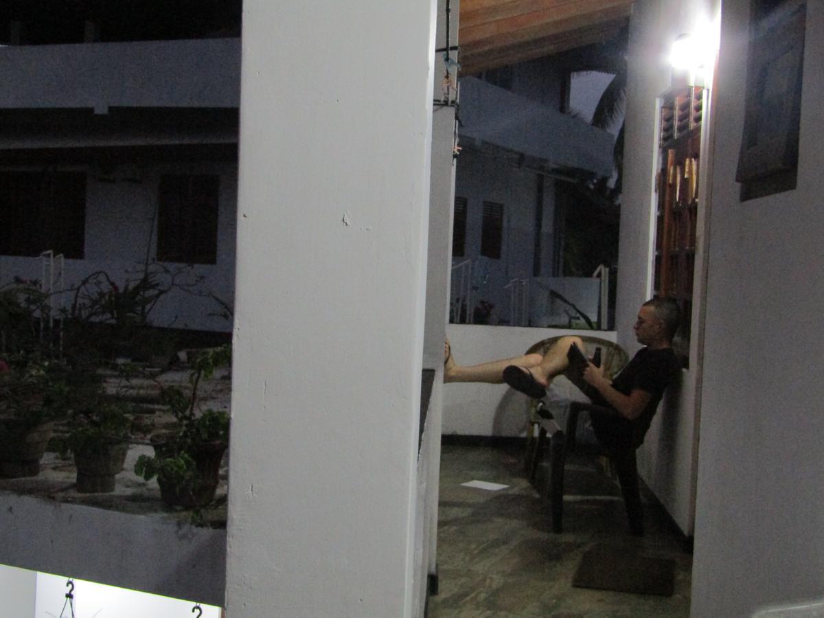 New Sea Lion Guest House Hikkaduwa Luaran gambar